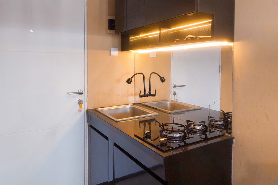 Standard Studio, 1 Bedroom (Apartment) | Private kitchen | Fridge