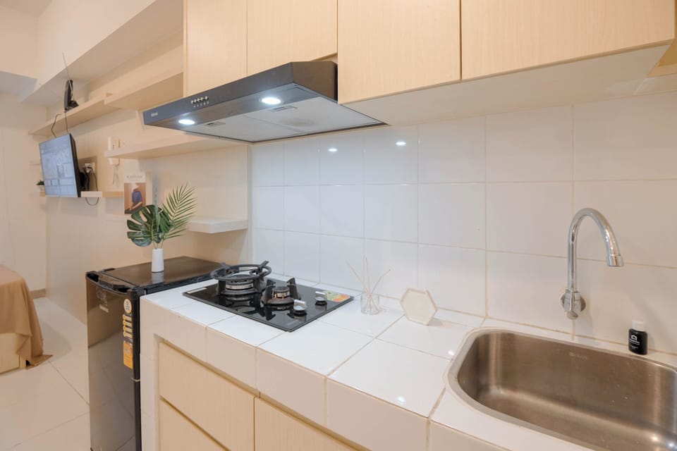 Standard Studio, 1 Bedroom (Apartment) | Private kitchen | Fridge