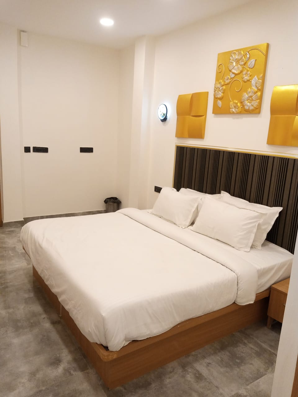 Comfort Double Room | Iron/ironing board, free WiFi