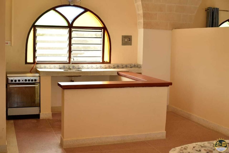 Exclusive Suite, Resort View | Shared kitchen | Full-size fridge, microwave, electric kettle