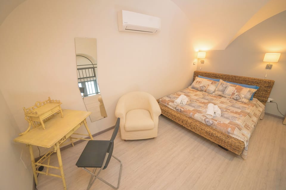 Duplex, Non Smoking, Kitchen | 1 bedroom, premium bedding, down comforters, blackout drapes