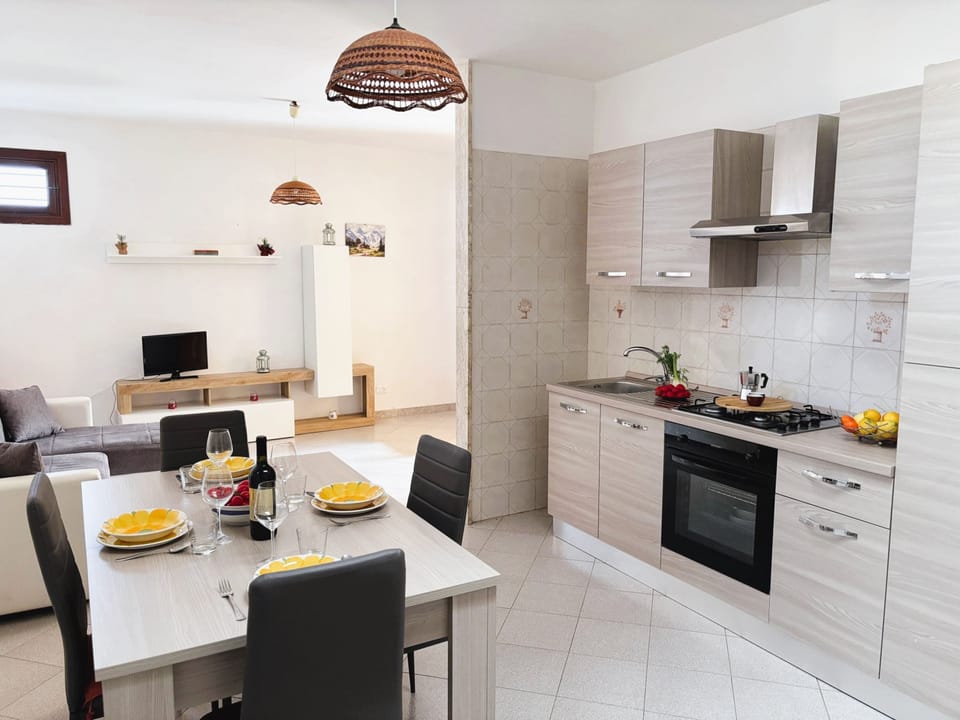 House, Smoking | 2 bedrooms