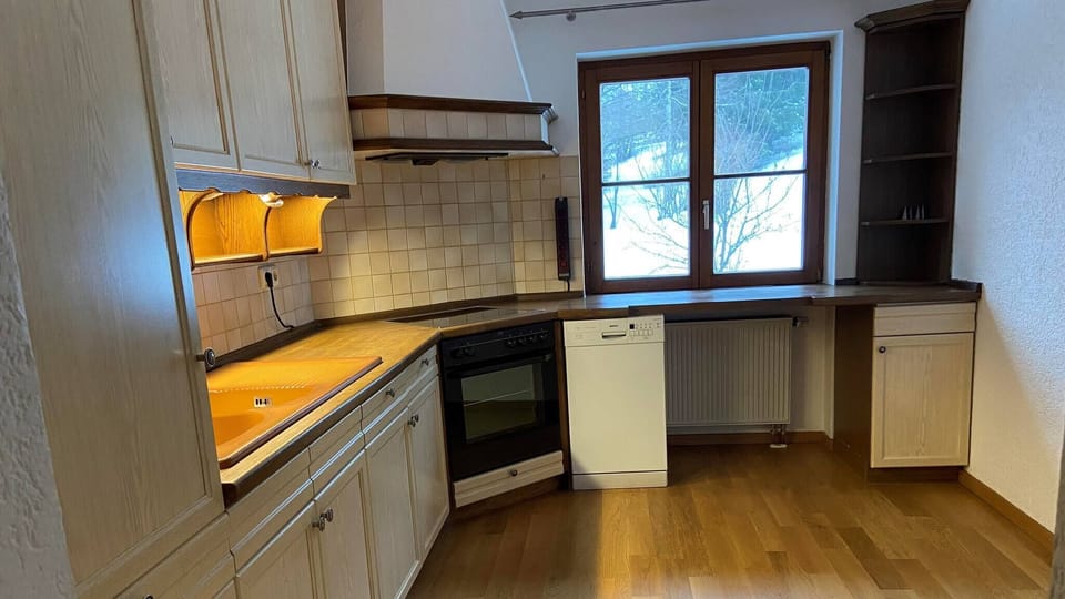 Apartment, 2 Bedrooms, Balcony, City View | Interior