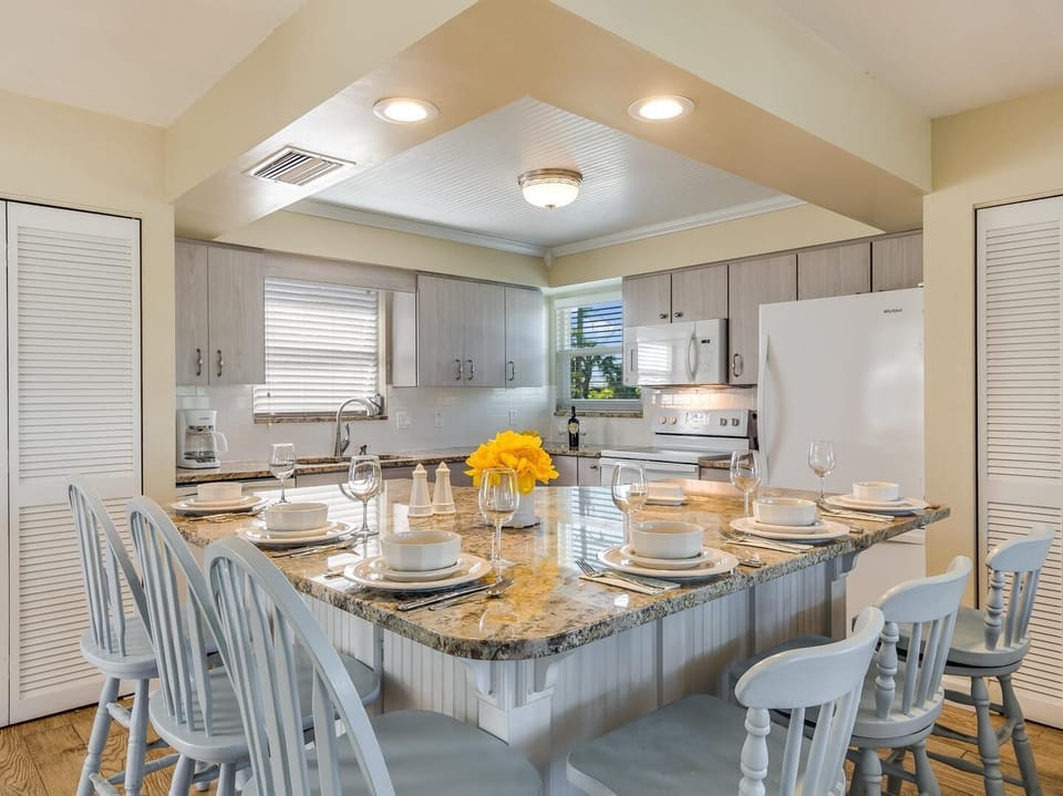 House, Multiple Beds (Island Charm) | Private kitchen | Toaster