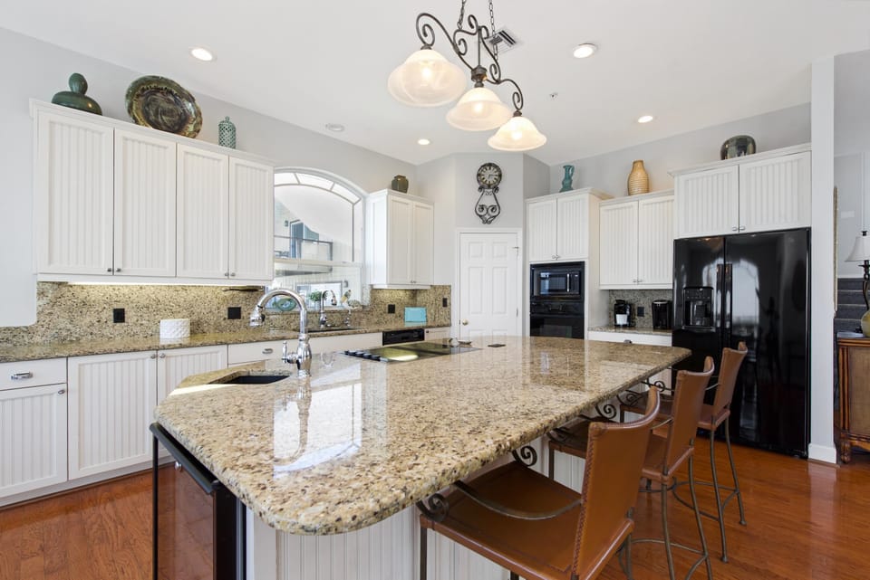 House, Multiple Beds (Dock Holiday) | Private kitchen | Oven, toaster