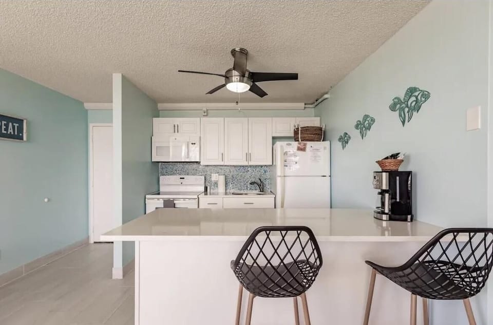Condo, 1 King Bed with Sofa bed (Estero Beach & Tennis 1201-A) | Private kitchen | Oven, toaster