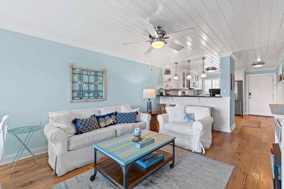 Condo, Multiple Beds (Sea Coast Gardens II 513) | Living area