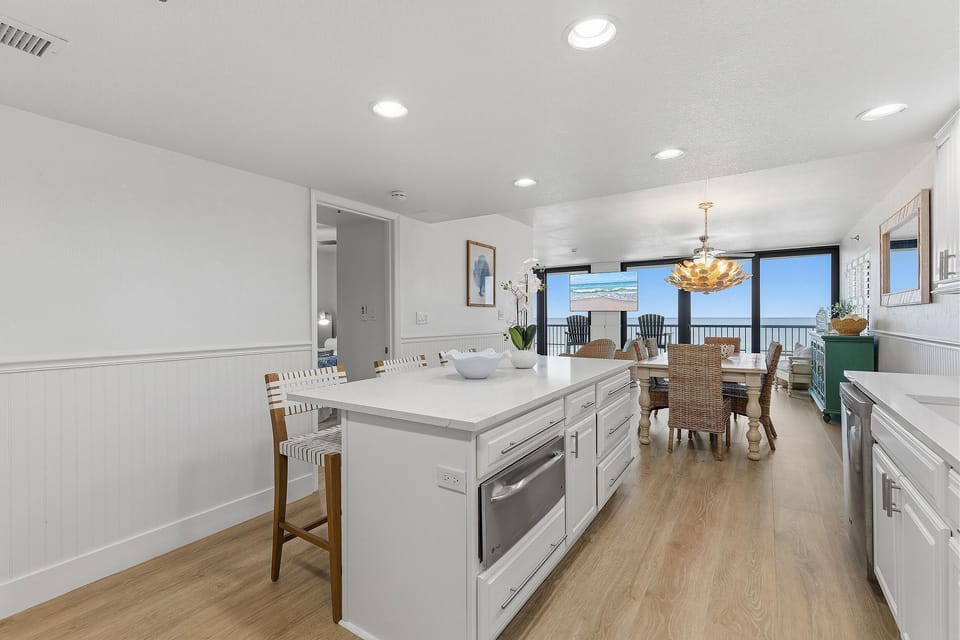 Condo, Multiple Beds (Sunrise 309) | Interior