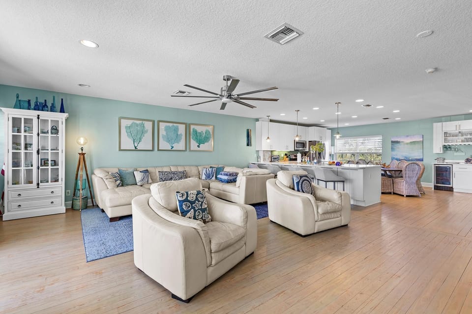 House, Multiple Beds (Sea Haven) | Living area