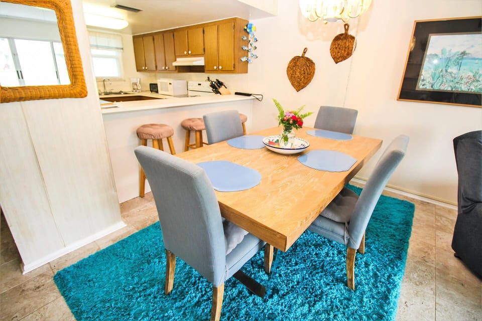 Condo, 1 King Bed with Sofa bed (Surfside 107) | Dining