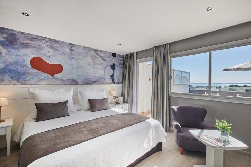 Luxury Double Room, Terrace, Sea View | Premium bedding, minibar, in-room safe, individually decorated