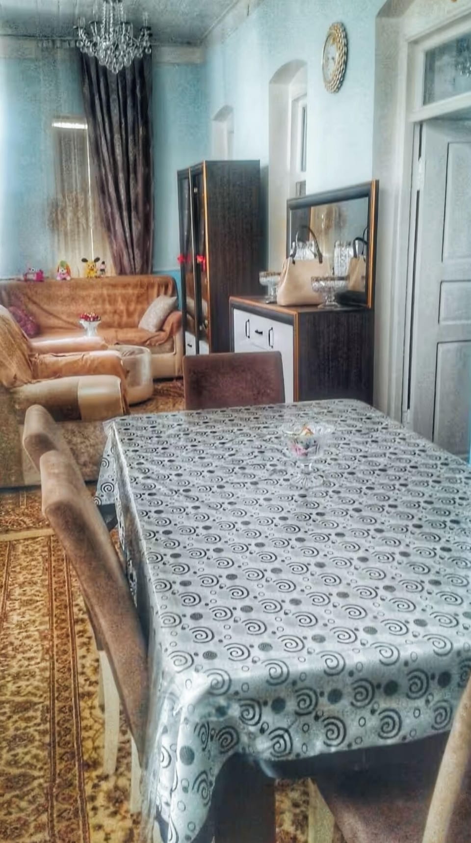 Family Twin Room, Courtyard View | In-room dining