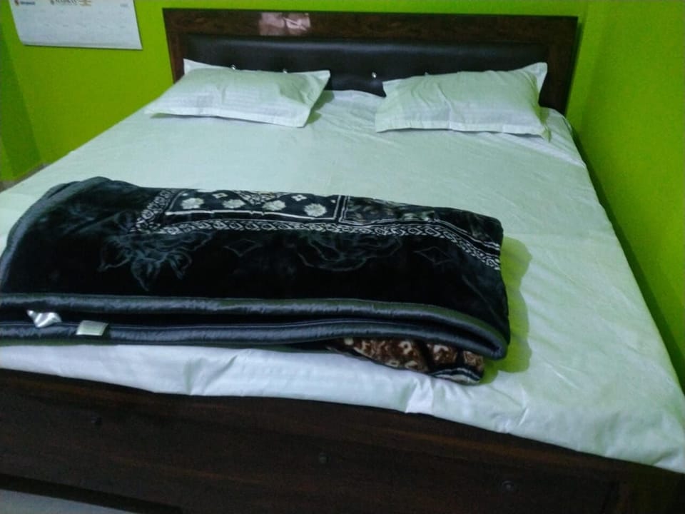 Standard Room, City View | Soundproofing