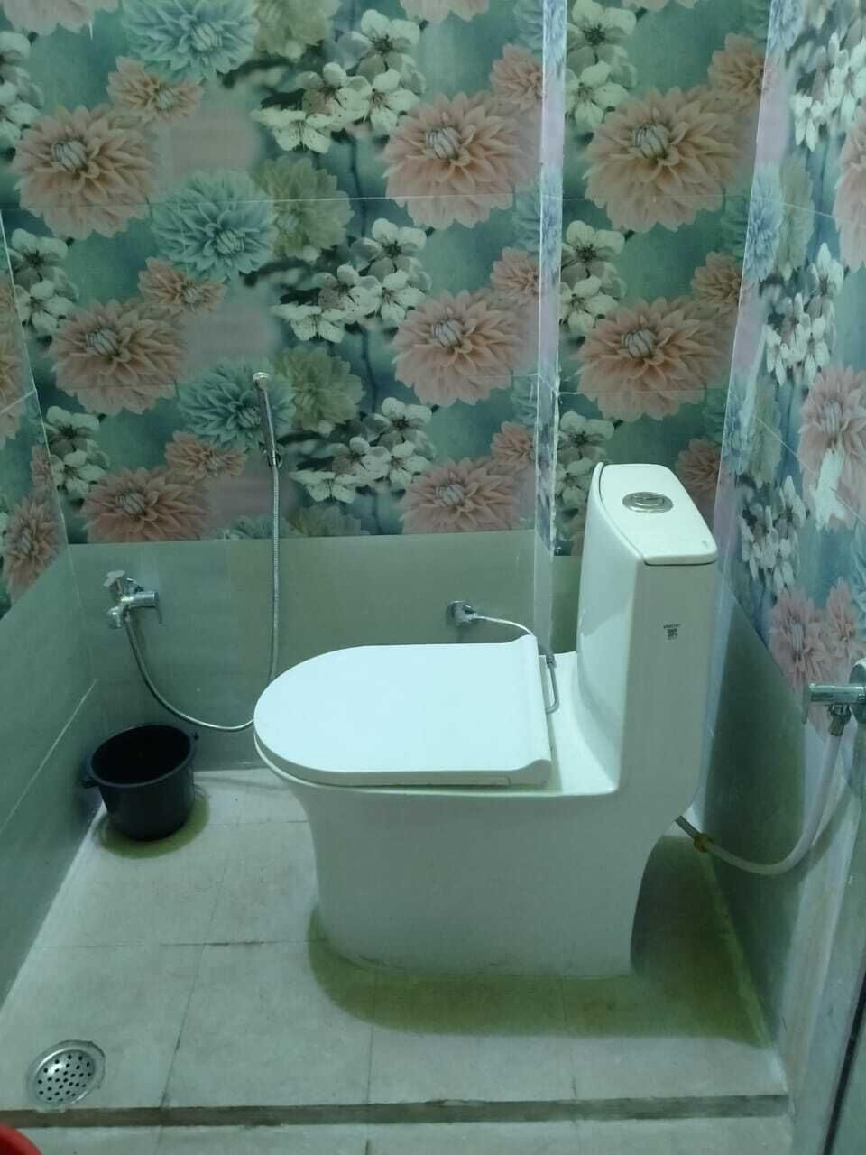 Standard Room, City View | Bathroom | Slippers