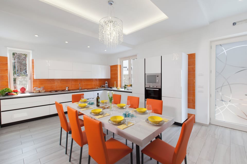 Villa | Private kitchen | Oven, stovetop, dishwasher, toaster