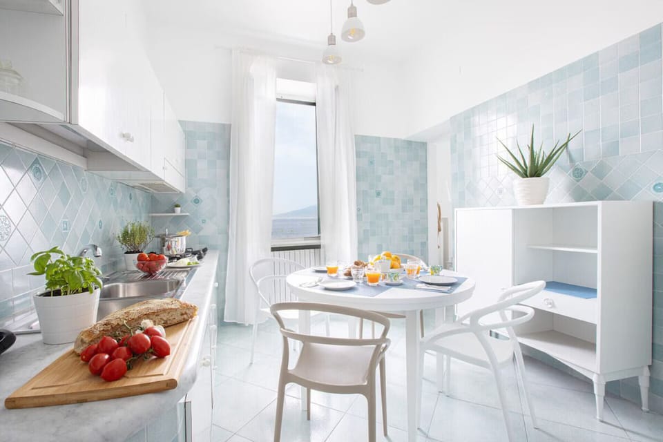 Apartment | Dining room