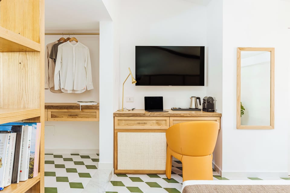 Room | 1 bedroom, desk, laptop workspace, blackout drapes