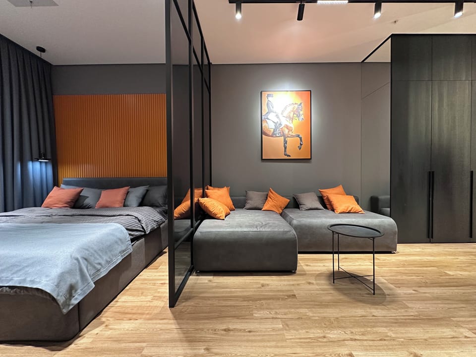 Luxury Apartment, City View | 1 bedroom, blackout drapes, WiFi (free)