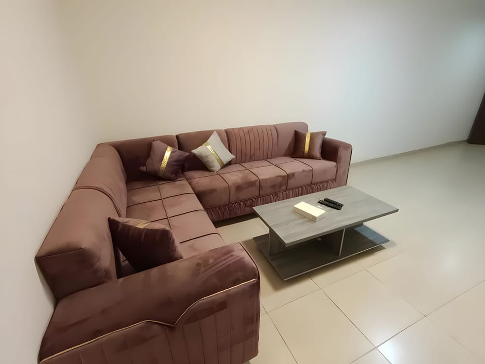 Suite, Private Bathroom, City View | Desk, laptop workspace, soundproofing, iron/ironing board