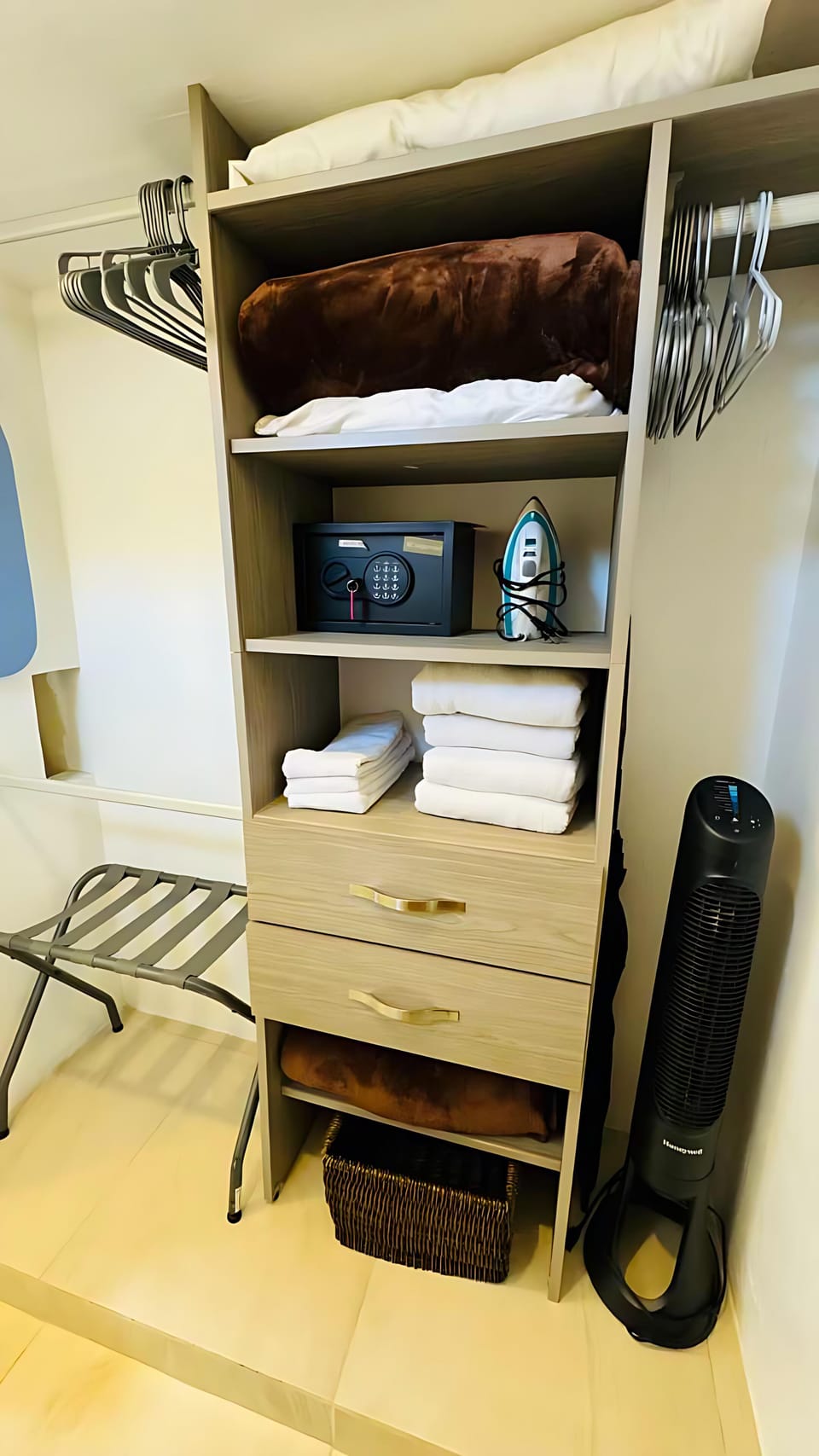 House, 1 Bedroom, Smoking, Balcony | Interior
