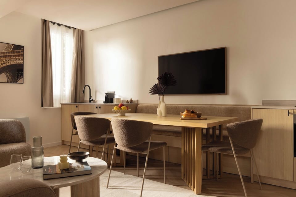 Apartment | Dining