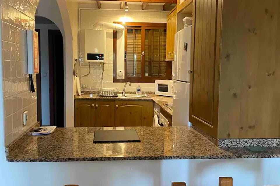 Apartment | Private kitchen | Fridge, microwave, oven, stovetop