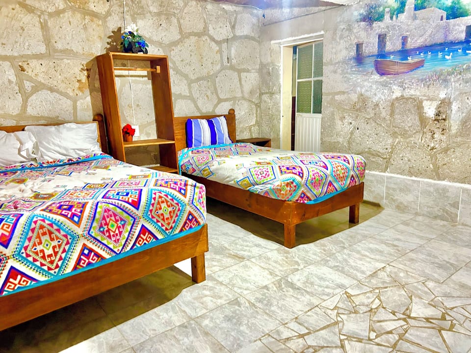 Classic Room | Down comforters, laptop workspace, WiFi (free), bed sheets