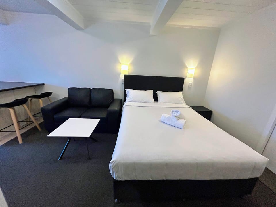 2 - Bedroom Apartment | Individually furnished, desk, laptop workspace, iron/ironing board
