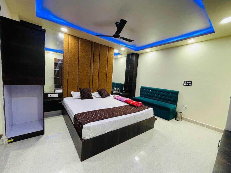 Deluxe Double Room, Balcony, City View | In-room safe, desk, laptop workspace, free WiFi