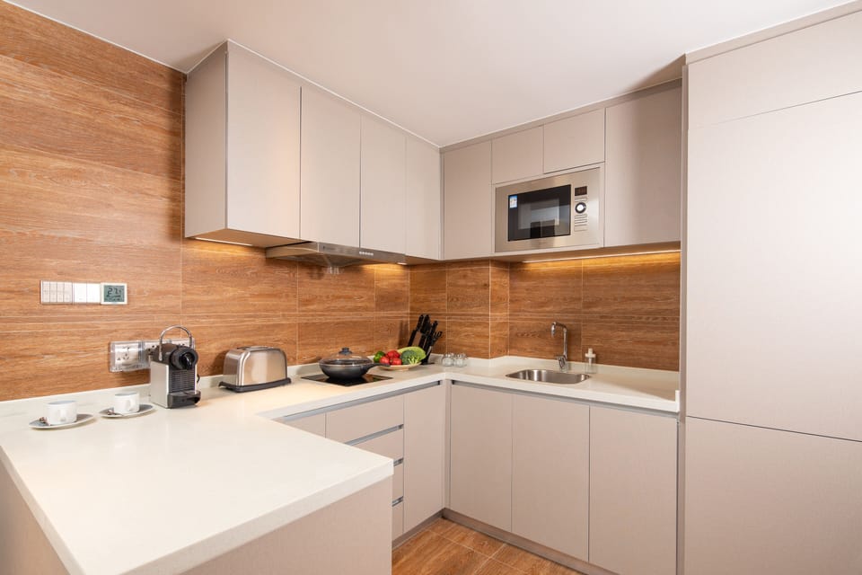 Deluxe Two Bedroom | Private kitchen | Paper towels