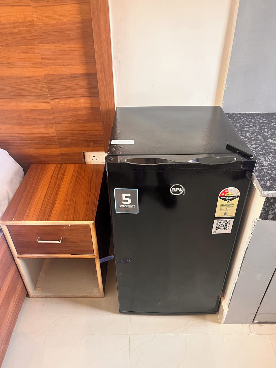 Deluxe Suite, Balcony | Mini-refrigerator