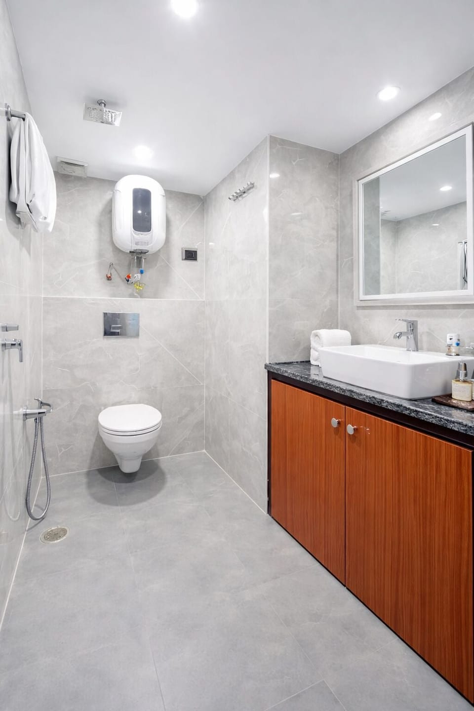 Shower, free toiletries, towels, soap