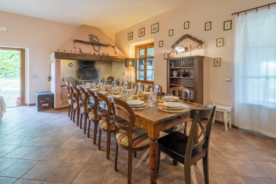 Villa, Lake View | Dining room