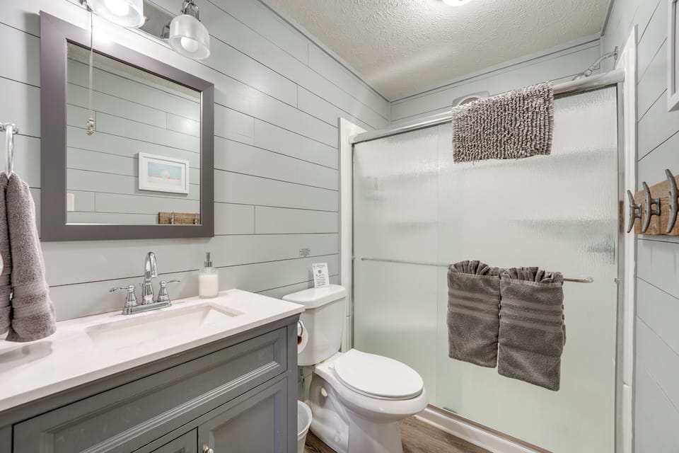 Hike, Boat, Fish & More: Table Rock Lake Cottage Apartment in Table Rock Lake