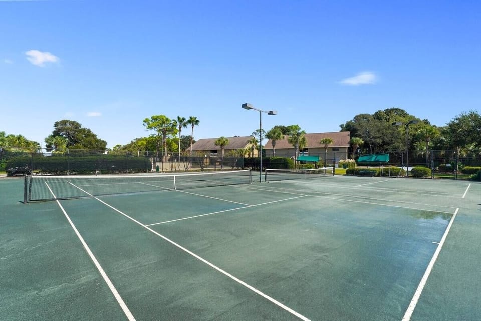 Grandview 2 Bedroom Condo Apartment in Miramar Beach