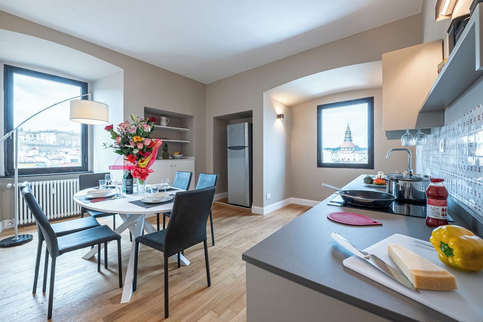 Two Medieval Towers -View 360 of Florence | Private kitchen