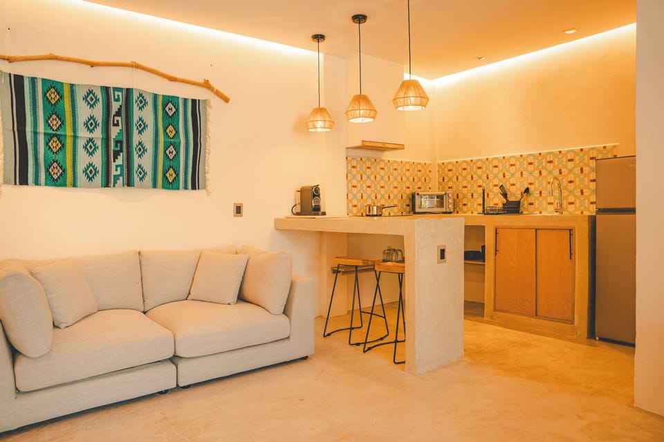 Junior Double Room, 1 King Bed, Pool View | Premium bedding, Tempur-Pedic beds, minibar, in-room safe