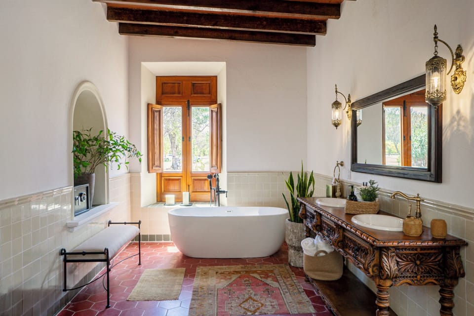 Deluxe Room, Patio | Bathroom | Shower, hair dryer, bathrobes, towels