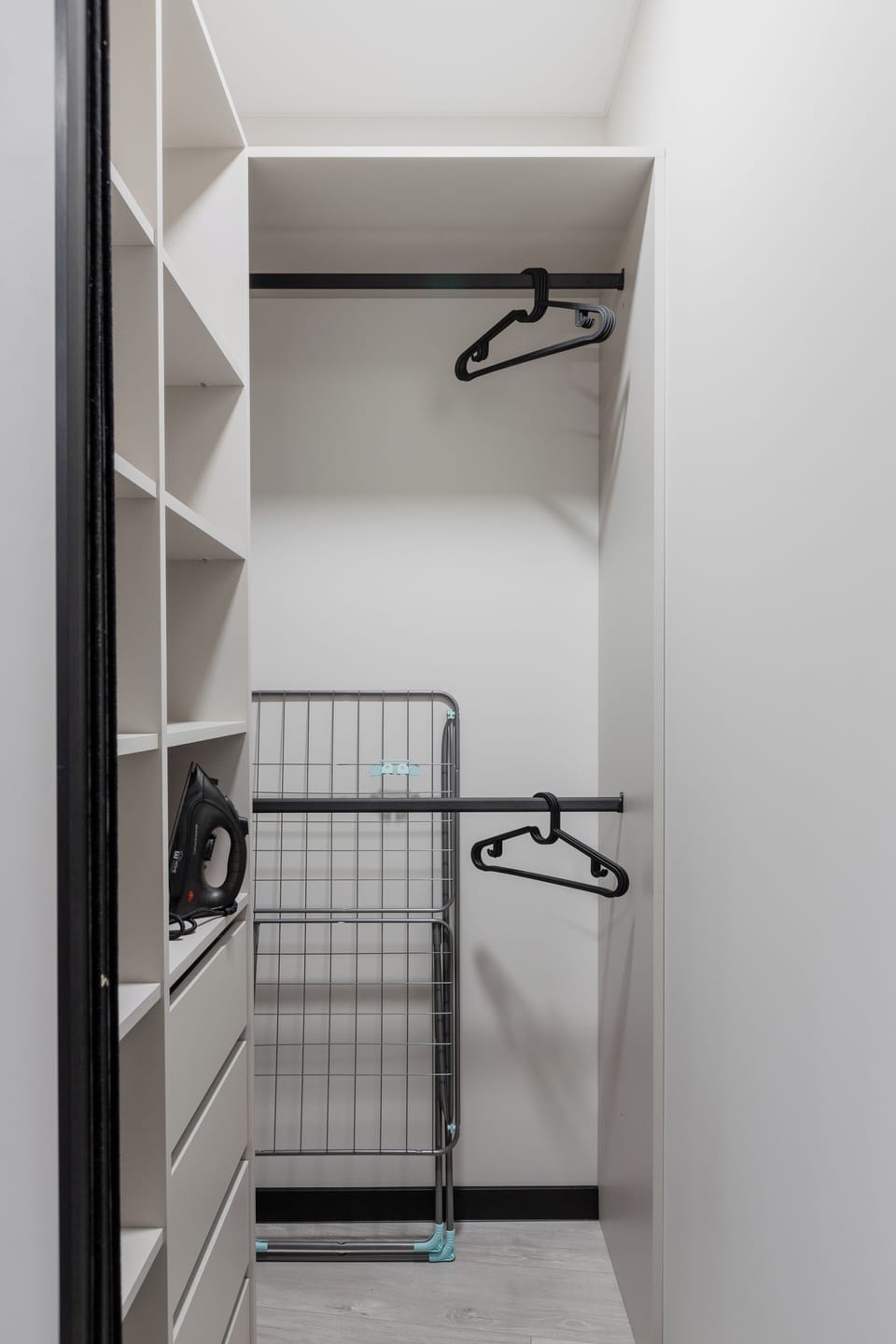 Superior Apartment, Balcony, Park View | Wardrobe
