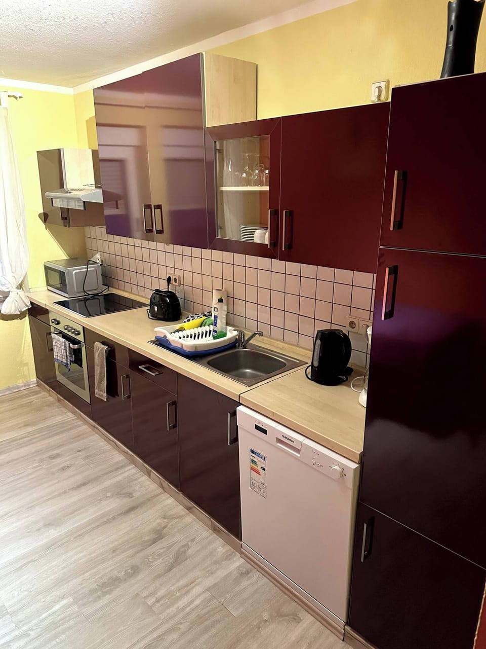 Apartment, 4 Bedrooms, Smoking, Balcony | Interior