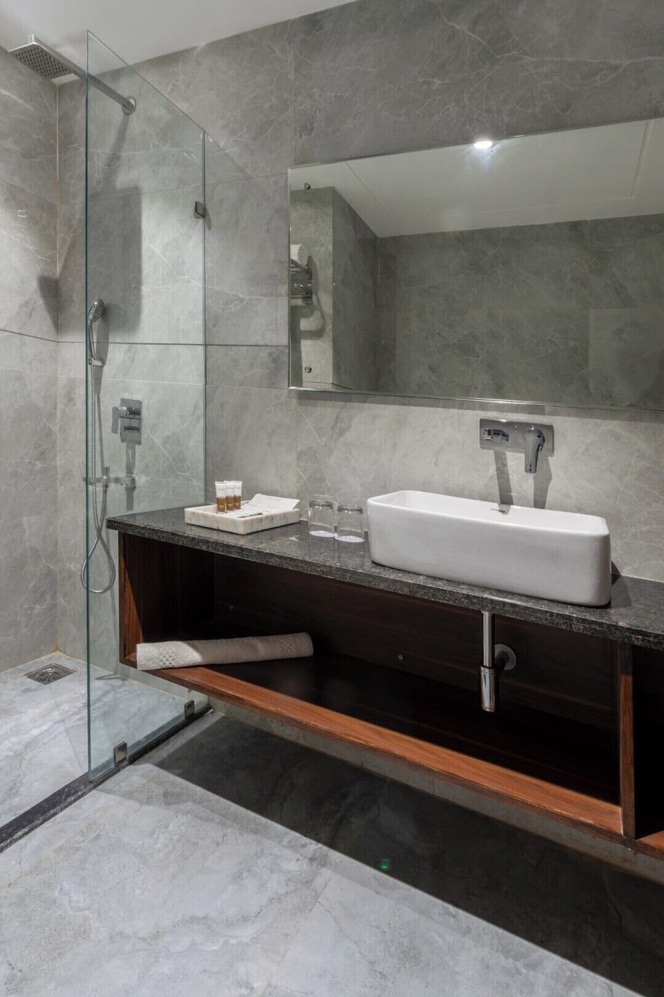Shower, free toiletries, hair dryer, slippers