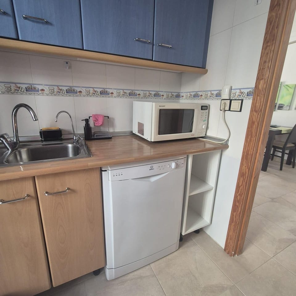 Orihuela - Sleeps 6 - Parking - Pool - Petfriendly Villa in Vega Baja del Segura