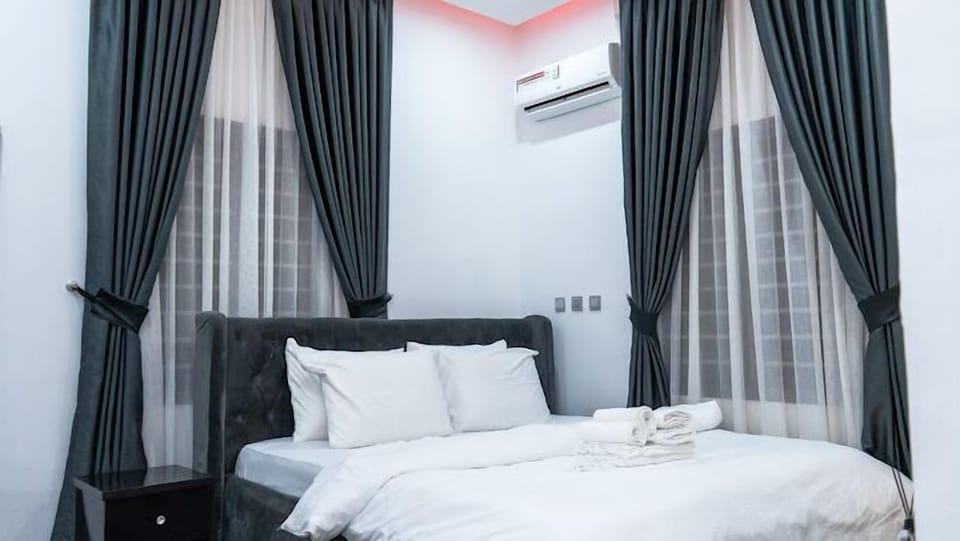 Junior Room, Balcony, City View | Desk, laptop workspace, free WiFi
