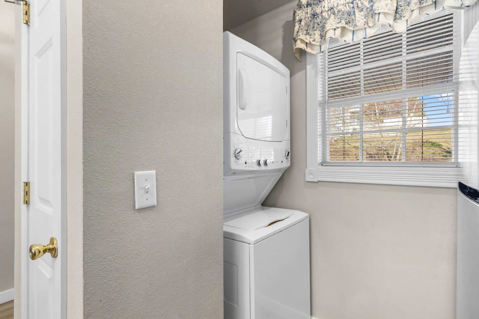 Calm Waters Condo Sleeps 4 Apartment in Branson
