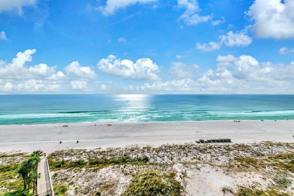 Hidden Dunes 801 Apartment in Lower Grand Lagoon