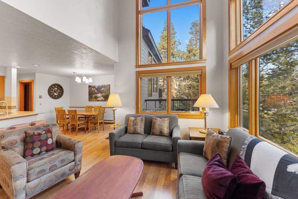 Condo (2 Bedrooms) | Property amenity
