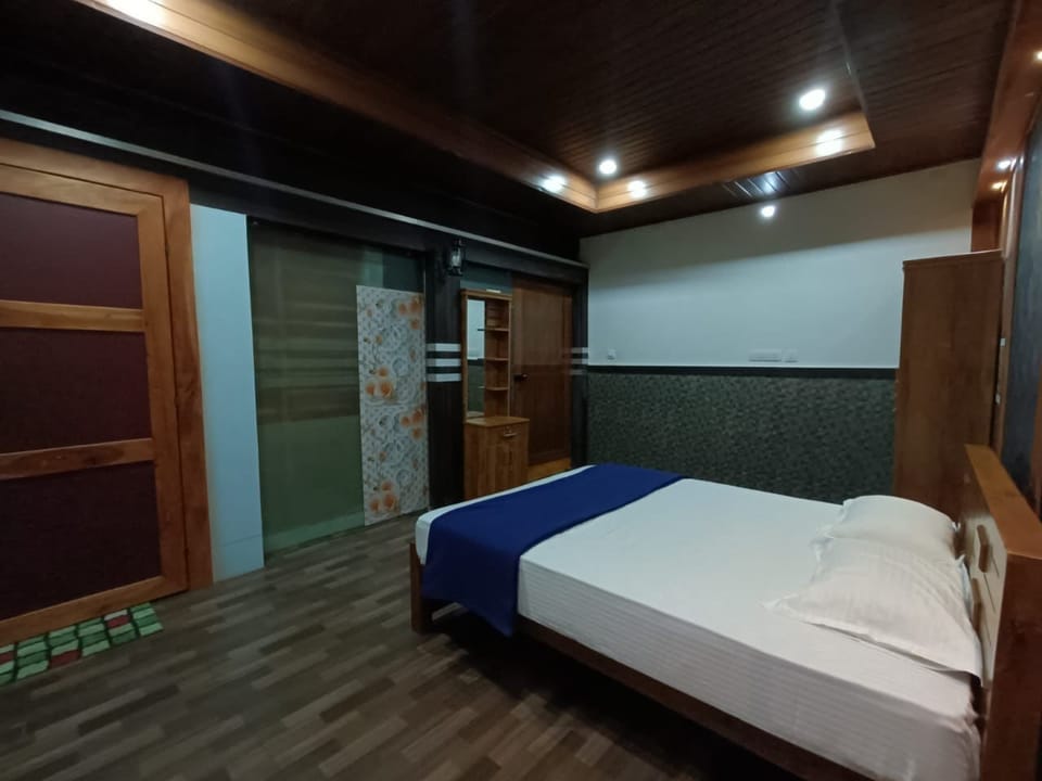 Basic Double Room, Courtyard View | Free WiFi