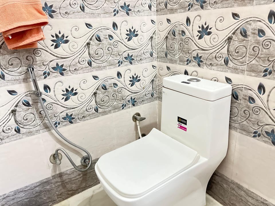 Deluxe Apartment | Bathroom