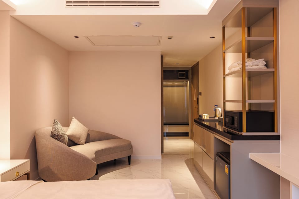Premium Double Room, Balcony, City View | Premium bedding, free minibar, in-room safe, desk