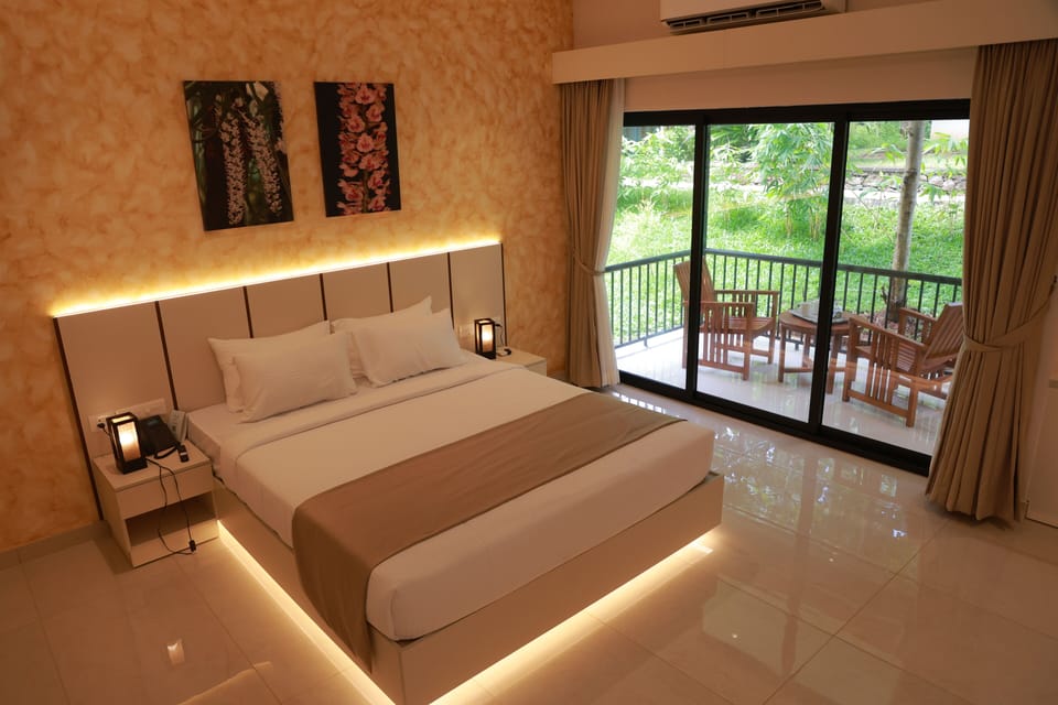 Deluxe Villa | Free wired internet, bed sheets
